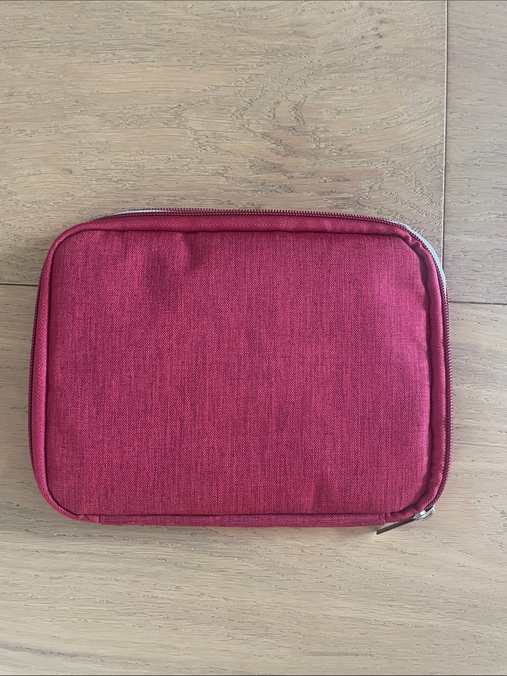 Compact Red Apple Watch Organizer